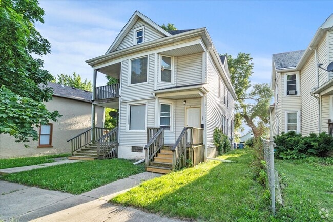 Building Photo - 185 N Entrance Ave Rental