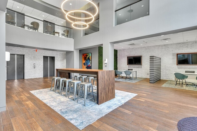 Lobby area 1 - 12 North