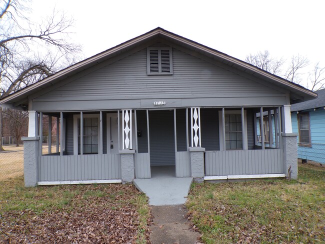Building Photo - 2115 32nd Ave N Rental