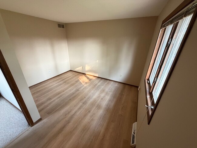 Photo - 205 13th Ct