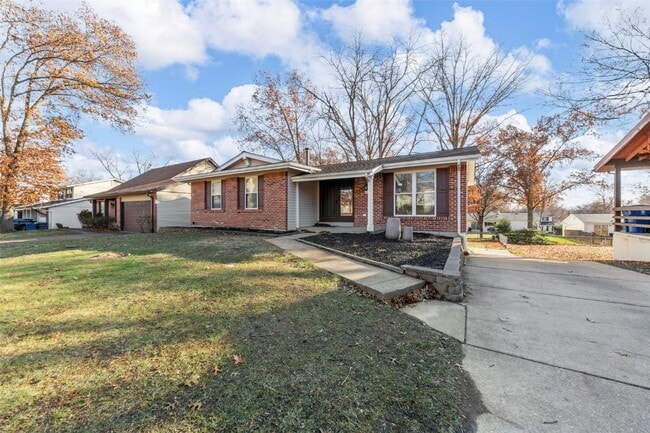 Photo - 818 Reinke Rd