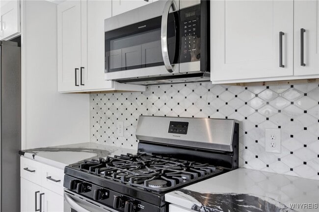 Photo - 28 Campus Dr W