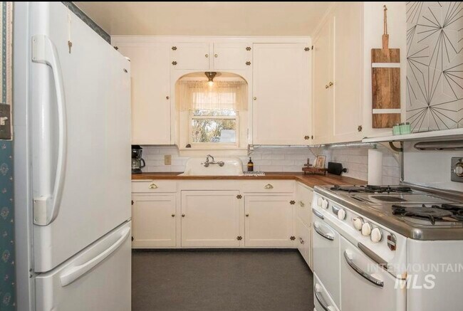 Photo - 1024 13th Ave S Unit A