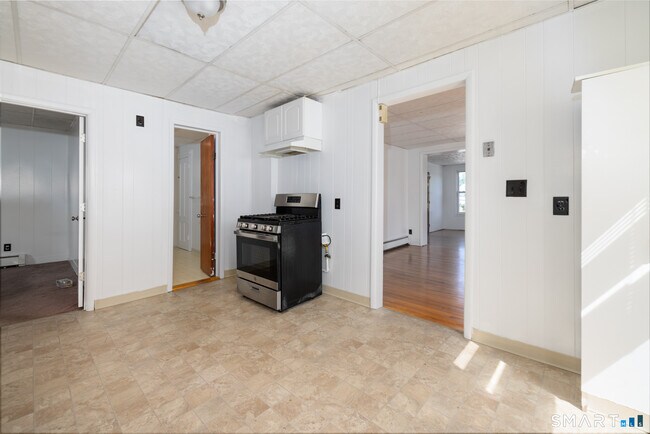 Photo - 95 Sunnyside Ave