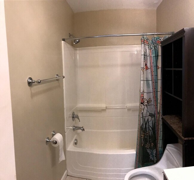 Photo - 154 Pearl St Unidad 2