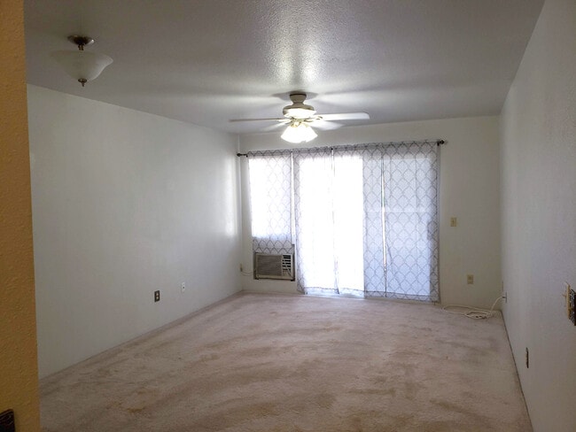 Sala de estar - 94-608 Lumiaina St