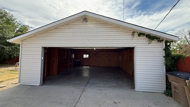 Photo - 2760 S 1100 E