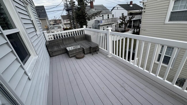 Photo - 105 N Harding Ave