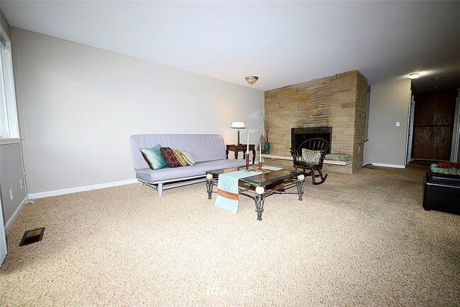 Photo - 5012 Baker Ave NW Unit Upstairs Right Room