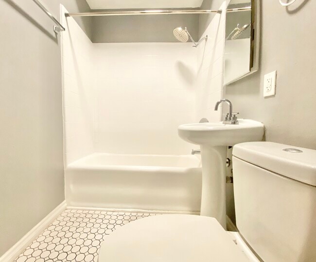 Photo - 854 S Oxford Ave Unidad 509