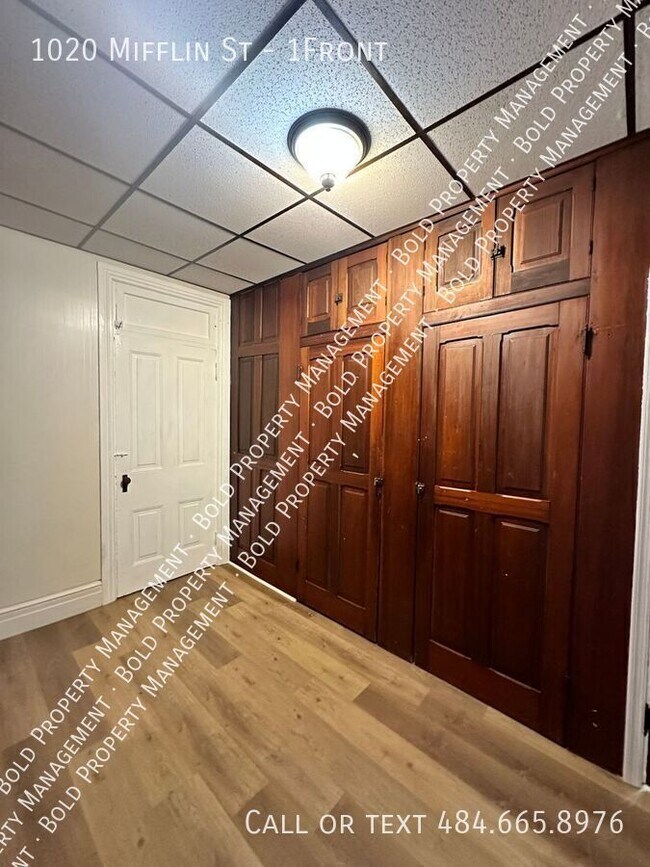 Photo - 1020 Mifflin St Unit 1Front