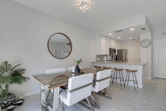 73 Laurel Oaks Cir