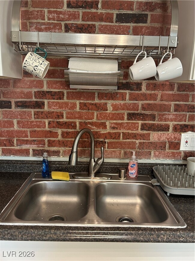 Photo - 1358 Lorilyn Ave Unit 4