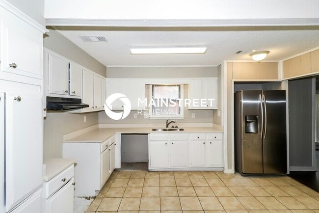 4 Bedroom Pet-Friendly Home in Memphis, TN with Main Street Renewal