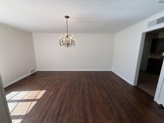 Photo - 2208 Avondale St