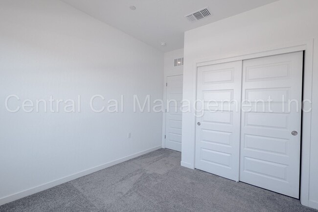 Photo - 4 Bedroom, 2 Bath Home with Solar in the S...