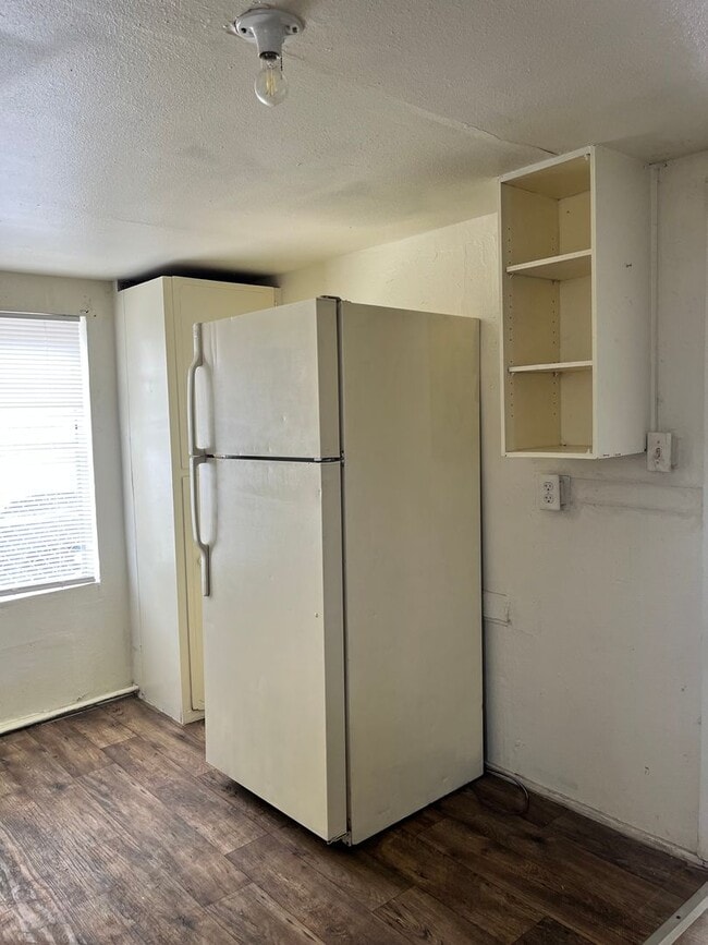 Photo - 3 Bedroom / 1 Bath Home Near Downtown