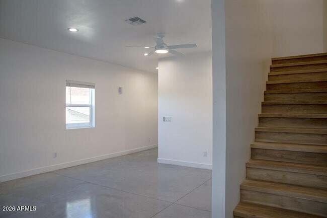 Photo - 2006 W Madison St