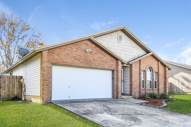 Photo - 2291 Richard Lee St