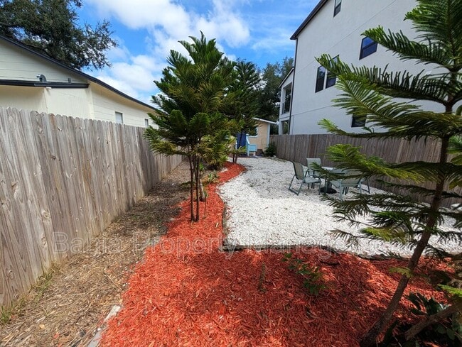 Photo - 1736 W Cherry St