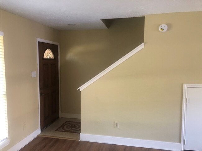 Building Photo - 9308 Westwood Village Dr Unit True