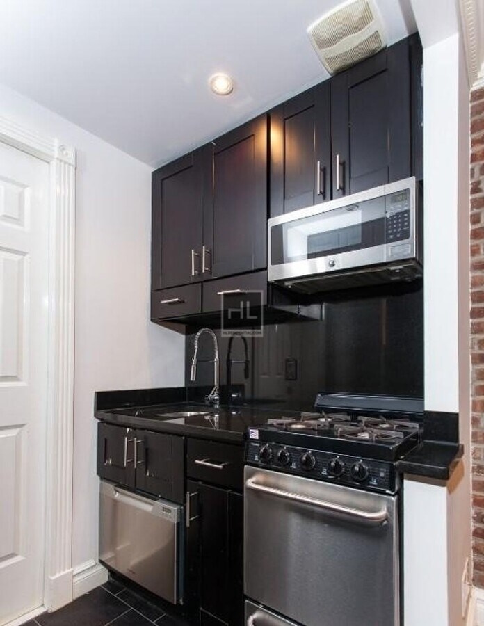 West 53rd Street - West 53rd Street Apartment Unit 4C