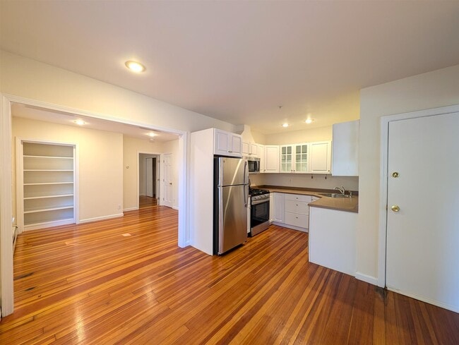 Photo - 7 Locke St Unit 1