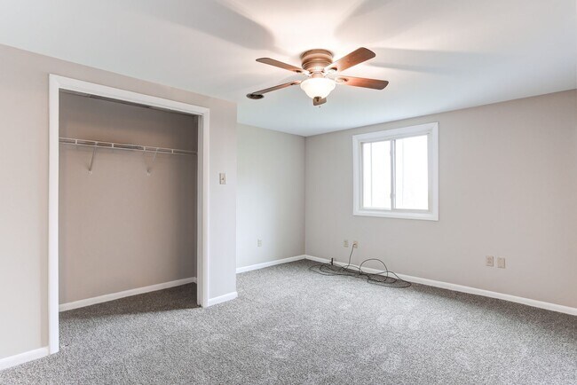 Photo - 308 S Enola Dr Unidad 2nd Floor