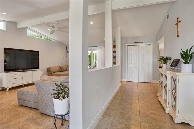 Photo - 1110 SW 15th St