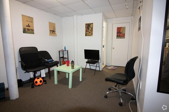 Building Photo - 238 Hemenway St Unit B6 Rental