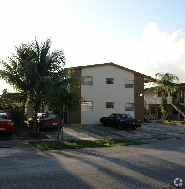 3720 SW 59 Ave Davie, FL 33314