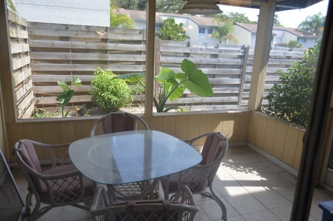 Photo - 973 Whitman Dr