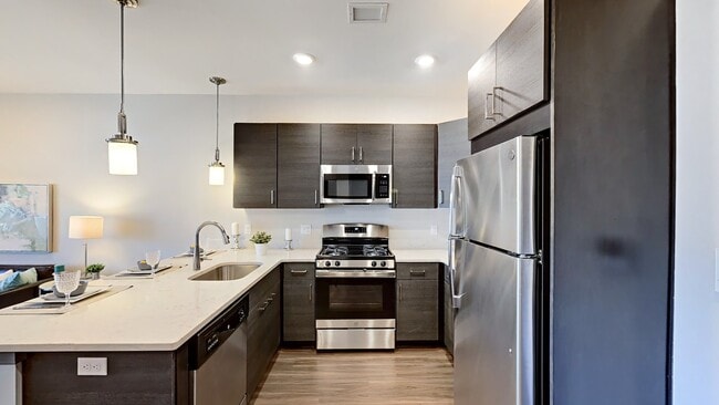 Photo - University Square North