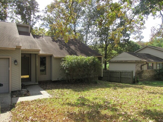 Photo - Contact Peggy  501 676 1758