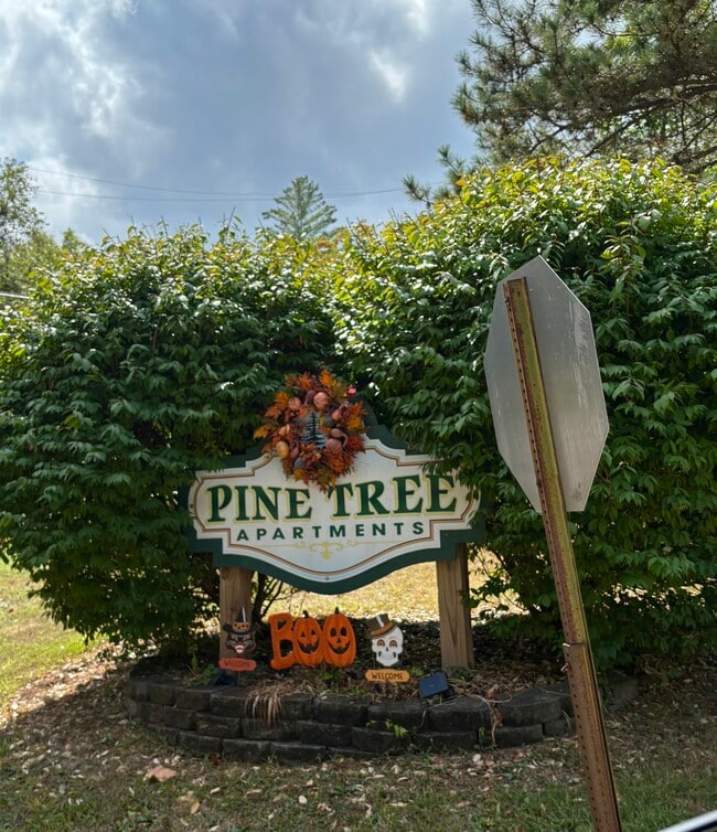 Photo - 1014 Danwood Ln Unit Pinetree