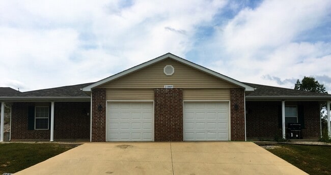Building Photo - 6151-MF2-E1 Unit B