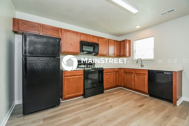 Photo - 3 Bedroom Pet-Friendly Home in Browns Summit, NC with Main Street Renewal
