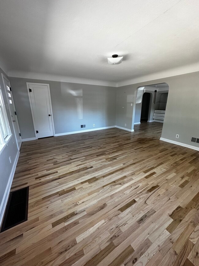Building Photo - 510 N 18th St