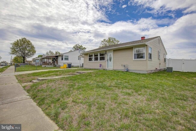 Building Photo - 1622 Tieman Dr