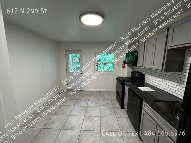 Photo - 612 N 2nd St