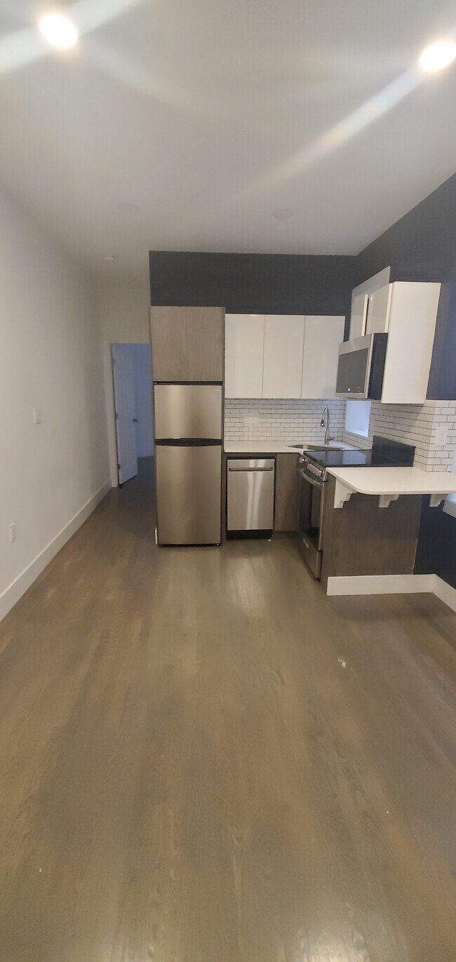 Photo - 24 Phillips St Unit 24-2