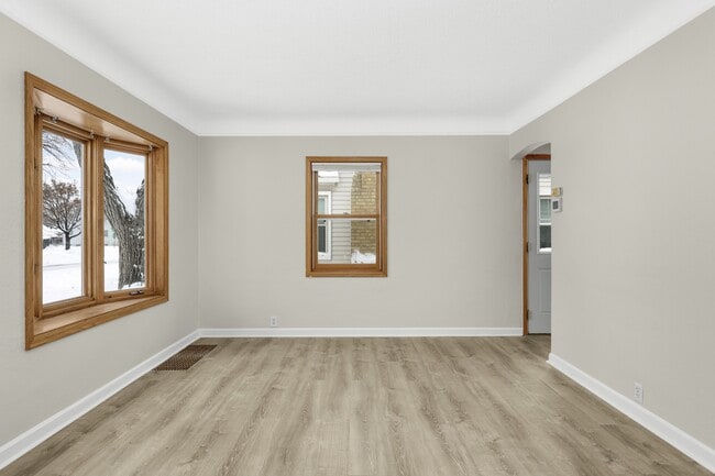 Photo - 3744 Perry Ave N