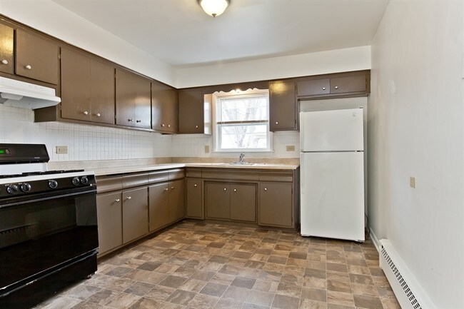 Photo - 464 Gordon Ave