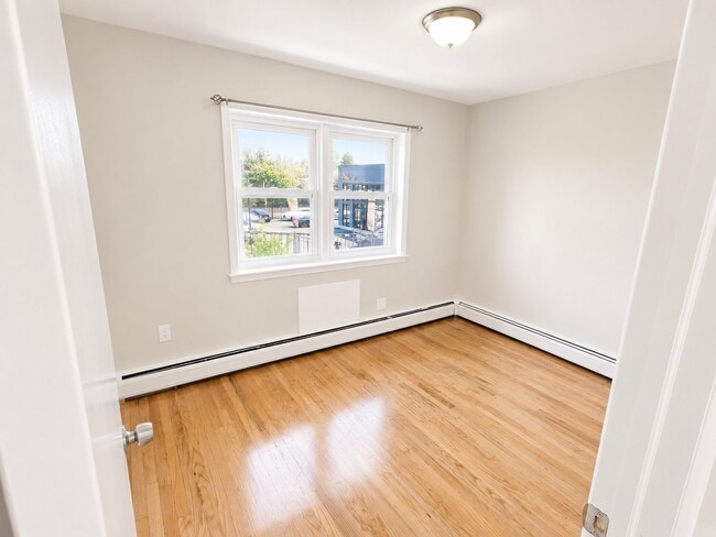 Photo - 9 Stecher St Unit 3L