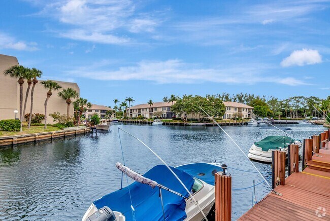 Building Photo - 6 Royal Palm Way Unit 204 Rental