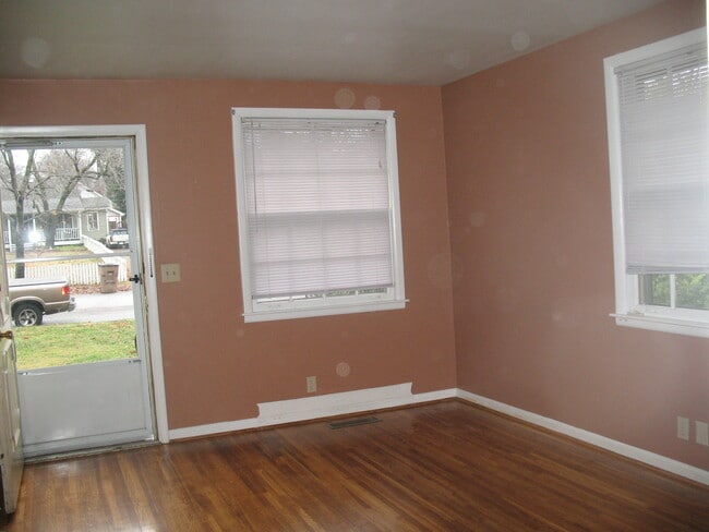 Photo - 2513 Ashwood Ave Unit A
