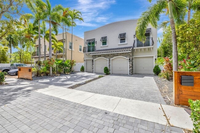 Photo - 459 SW 5th Ave Townhome