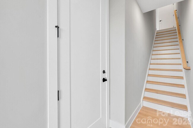 Photo - 113 Verbena St