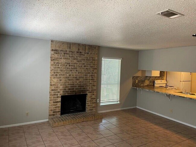 Photo - 3306 Dunliegh Dr