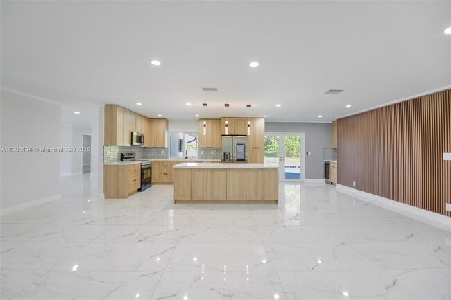 Photo - 11811 NW 5th Ct